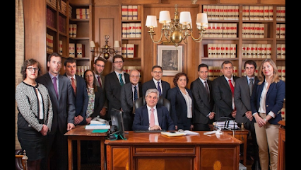 Información y opiniones sobre Bufete Casa de Ley de León