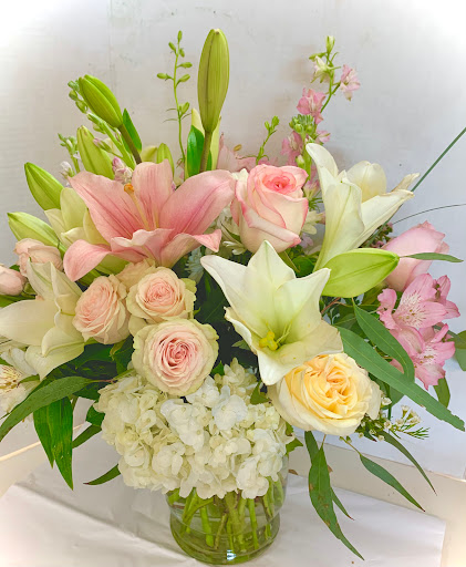 Florist «The Petal Pusher Floral Design», reviews and photos, 6 Elizabeth St, Derby, CT 06418, USA