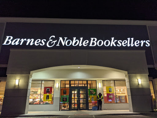 Book Store «Barnes & Noble», reviews and photos, 2614 Central Park Ave, Yonkers, NY 10710, USA