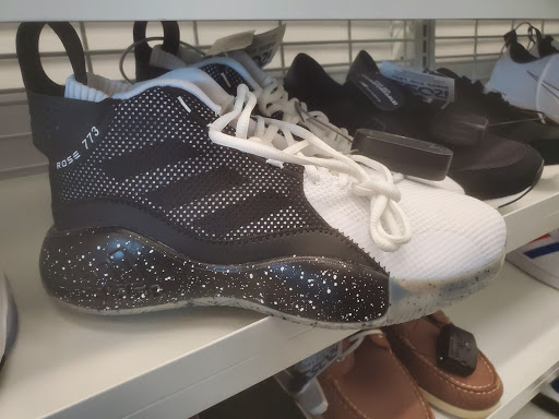 Clothing Store «Ross Dress for Less», reviews and photos, 6650 Garners Ferry Rd, Columbia, SC 29209, USA