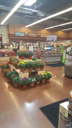 Grocery Store «Fresh Thyme Farmers Market- Bloomington IN», reviews and photos, 3600 W 3rd St, Bloomington, IN 47404, USA