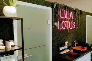 Lila Lotus image