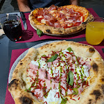 Photo n°2 de l'avis de Christel.r fait le 20/10/2023 à 18:42 sur le  Pomodoro & Mozzarella • F.lli D’Auria pizza Gourmet à Pisa