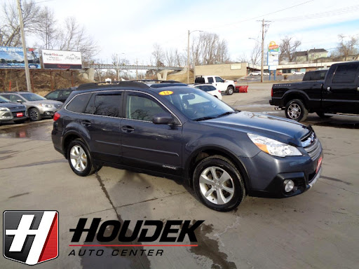 Used Car Dealer «Houdek Auto Center», reviews and photos, 150 7th Ave, Marion, IA 52302, USA
