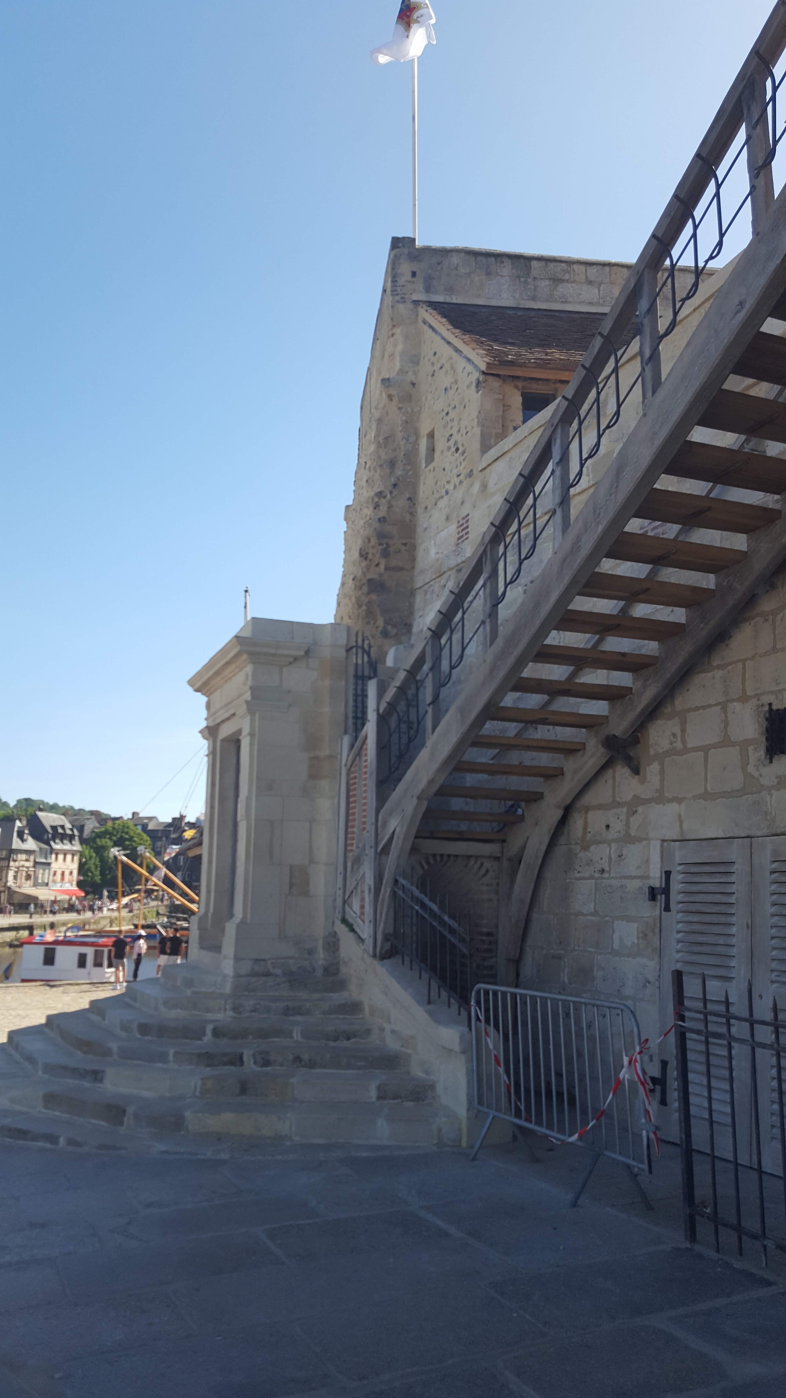 Photo n° 1 de l'avis de Viktor.h fait le 17/06/2017 à 06:40