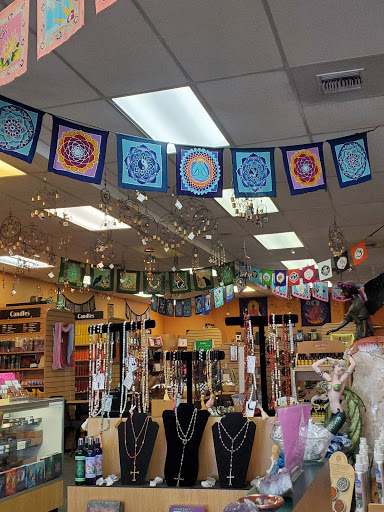 Book Store «Vision Quest Psychic Bookstore», reviews and photos, 3114 E Indian School Rd, Phoenix, AZ 85016, USA