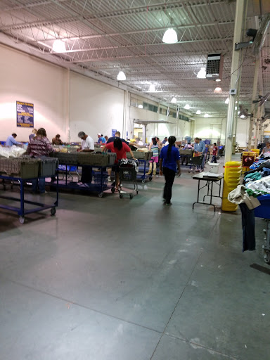 Outlet Store «Goodwill Central Virginia Outlet», reviews and photos, 6301 Midlothian Turnpike, Richmond, VA 23225, USA