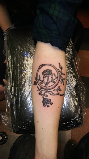 Tattoo and Piercing Shop «Miraculous Creations», reviews and photos, 387 Park Ave, Worcester, MA 01610, USA