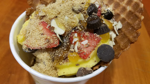 Frozen Yogurt Shop «Peaks Frozen Yogurt Bar», reviews and photos, 15600 NE 8th St, Bellevue, WA 98008, USA