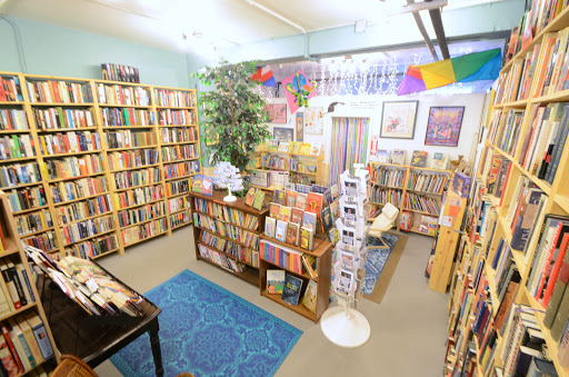 Used Book Store «The Looking Glass», reviews and photos, 823 S Oak Park Ave, Oak Park, IL 60304, USA