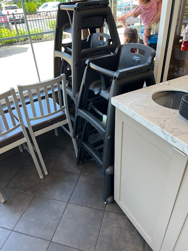 Fast Food Restaurant «Chick-fil-A», reviews and photos, 165 Purcellville Gateway Dr, Purcellville, VA 20132, USA