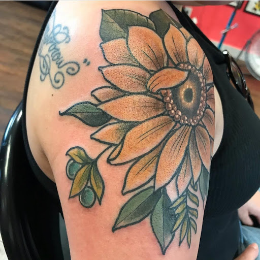 Explore feminine forearm tattoo ideas, creative tattoo ideas in Laredo, available at Por Vida Tattoos