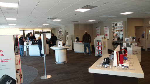 Cell Phone Store «Verizon», reviews and photos, 2531 S Lapeer Rd, Orion Charter Township, MI 48360, USA