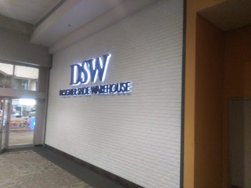 Shoe Store «DSW Designer Shoe Warehouse», reviews and photos, 142 Providence Pl, Providence, RI 02903, USA
