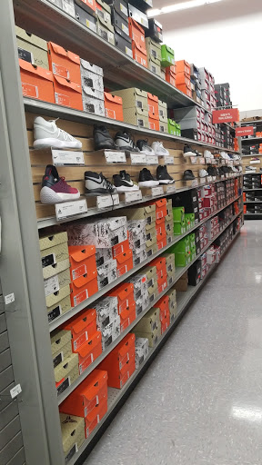 Sporting Goods Store «Academy Sports + Outdoors», reviews and photos, 2320 Hwy 6, Houston, TX 77077, USA