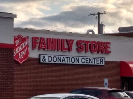 Thrift Store «The Salvation Army Family Store & Donation Center», reviews and photos, 9000 Harlem Ave, Bridgeview, IL 60455, USA