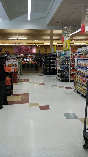 Grocery Store «Super Stop & Shop», reviews and photos, 70 Mendon Road, Cumberland, RI 02864, USA