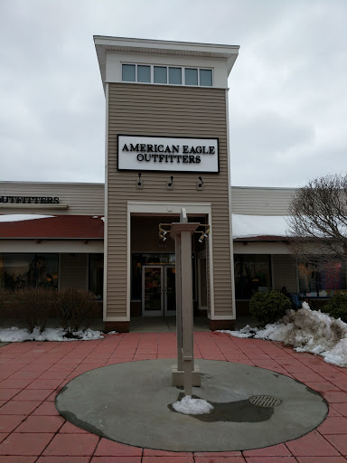 Clothing Store «AEO Factory Store», reviews and photos, 1048 South Street #0770, Wrentham, MA 02093, USA