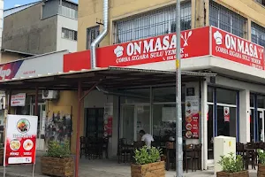 On masa çorba ızgara sulu yemek image