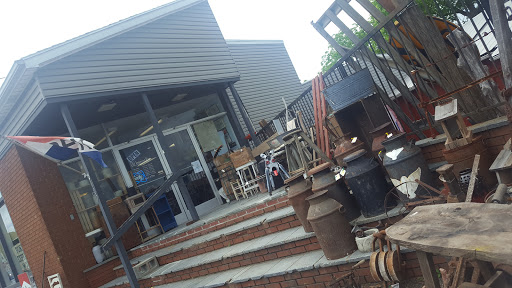 Antique Furniture Store «Old American Barn», reviews and photos, 107 Martinsburg Ave, Gordonsville, VA 22942, USA