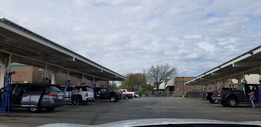 Surf Thru Express Car Wash en Chico