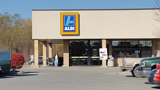 ALDI, 65 Putnam Plaza, Greencastle, IN 46135, USA, 