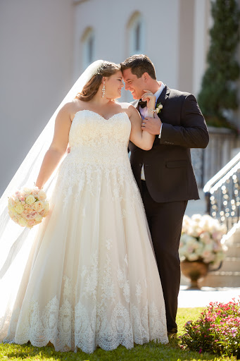 Bridal Shop «Proms Pageants & Pretty Things», reviews and photos, 5325 Peters Creek Rd, Roanoke, VA 24019, USA