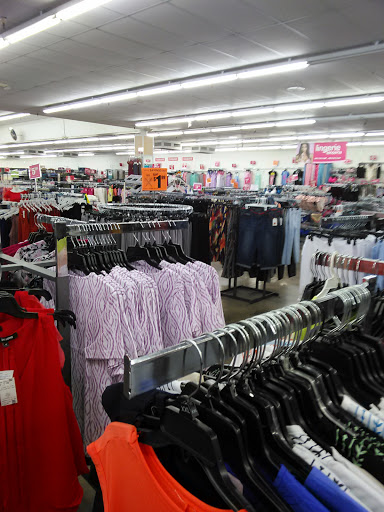 Discount Store «Fallas Paredes Discount Stores», reviews and photos, 26 E Baseline Rd #110, Phoenix, AZ 85040, USA