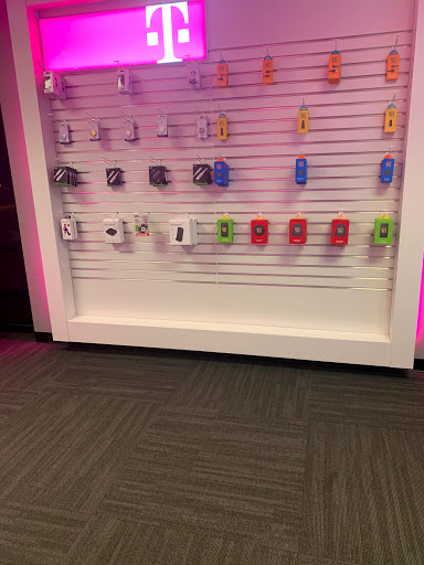 Cell Phone Store «MetroPCS Authorized Dealer», reviews and photos, 1516 Woodlane Dr, Woodbury, MN 55125, USA