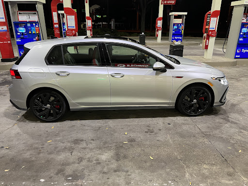 Volkswagen Dealer «Lakeland Volkswagen», reviews and photos, 209 S Lake Parker Ave, Lakeland, FL 33801, USA