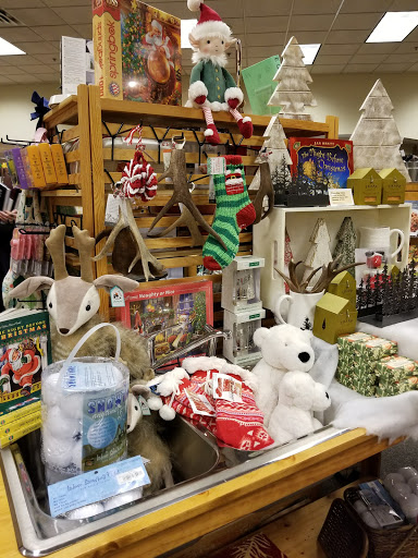 Book Store «Schuler Books & Music», reviews and photos, 2660 28th St SE, Grand Rapids, MI 49512, USA