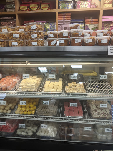 Grocery Store «INDU INDIAN GROCERY STORE (INDU CONVENIENT STORE)», reviews and photos, 4925 W Market St #1104, Greensboro, NC 27407, USA