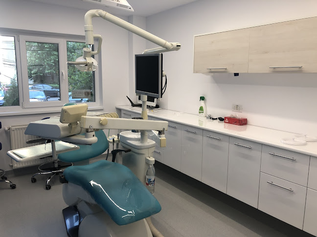 Opinii despre Clinica Stomatologica Buzau - Hello Clinic în <nil> - Dentist