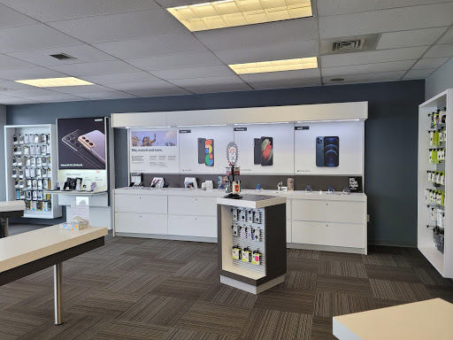 Cell Phone Store «Russell Cellular, Verizon Authorized Retailer», reviews and photos, 435x Hartford Turnpike, Vernon, CT 06066, USA