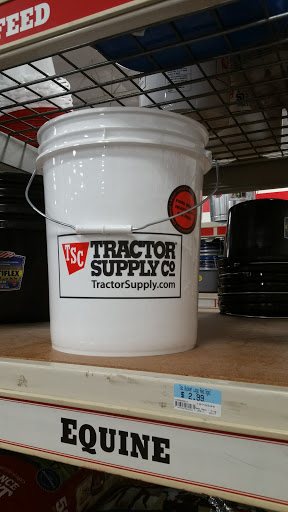 Home Improvement Store «Tractor Supply Co.», reviews and photos, 6881 Cameron Blvd, Gilroy, CA 95020, USA