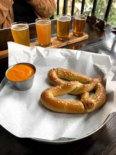 Brewery «Flathead Lake Brewing Co. Pubhouse», reviews and photos