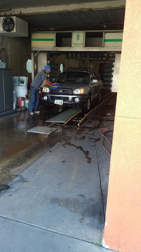 Car Wash «Supersonic Car Wash», reviews and photos, 672 S W Temple, Salt Lake City, UT 84101, USA