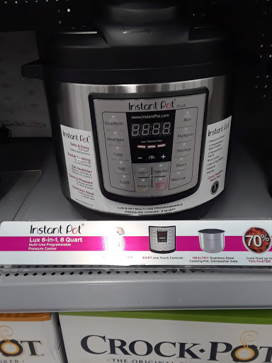 Shopping Mall «Town Line Plaza», reviews and photos, 80 Town Line Rd, Rocky Hill, CT 06067, USA