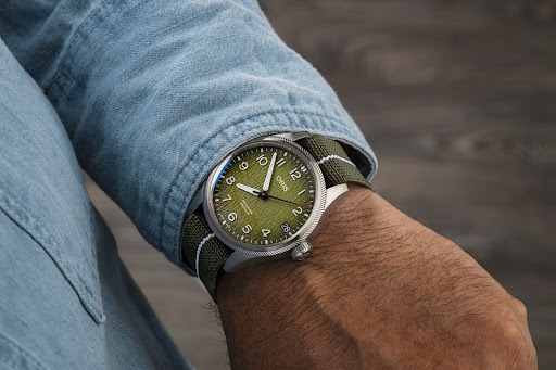 Jewelry Store «T-Bird Jewels Jewelry Store», reviews and photos, 1990 Village Center Cir, Las Vegas, NV 89134, USA