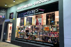 Perfumeria Droguería Flores image