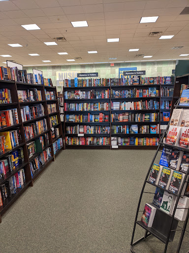 Book Store «Barnes & Noble», reviews and photos, 828 County Rd 42 W, Burnsville, MN 55337, USA