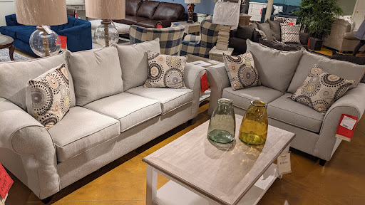 Furniture Store «Wayside Furniture», reviews and photos, 1367 Canton Rd, Akron, OH 44312, USA