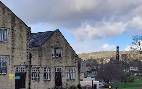 Bingley Pool image