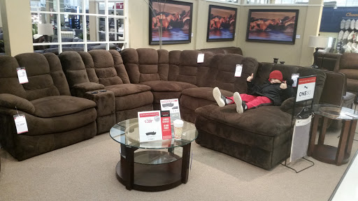 Furniture Store «Value City Furniture», reviews and photos, 4475 Monroe St, Toledo, OH 43613, USA