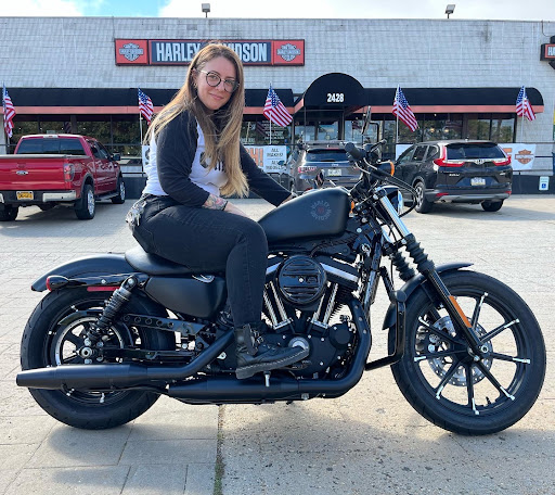 Motorcycle Dealer «Harley-Davidson of Nassau County», reviews and photos, 2428 Sunrise Hwy, Bellmore, NY 11710, USA