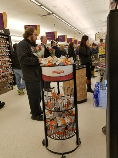 Supermarket «Super Stop & Shop», reviews and photos, 763 Straits Turnpike, Watertown, CT 06795, USA