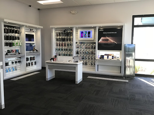 Cell Phone Store «GoWireless Verizon Authorized Retailer», reviews and photos, 18251 N Pima Rd #130, Scottsdale, AZ 85255, USA