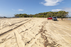 Zdjęcie Inskip Point Beach z powierzchnią turkusowa czysta woda