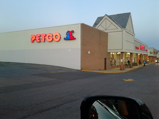 Pet Supply Store «Petco Animal Supplies», reviews and photos, 1275 W Patrick St, Frederick, MD 21702, USA