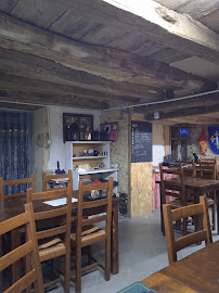 Atmosphère du Café et restaurant de grillades MJ's Bar & Grill à Béthines - n°7